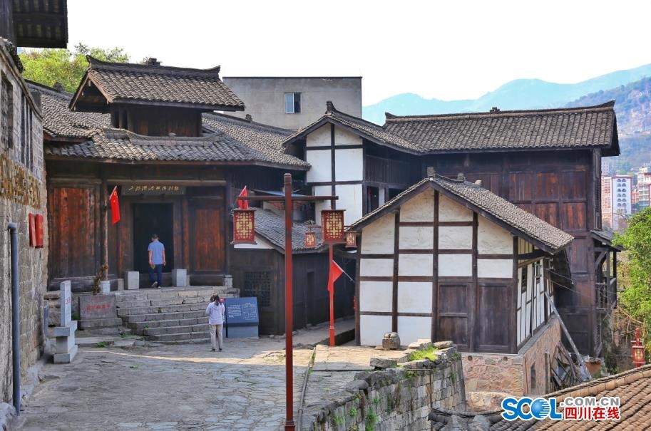 1647514001010083908.png qq截图20220317185000.png
